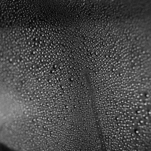 אוטם צבע , הברקת צבע הרכב , הברקת צבע האוטו , חומר הידרופובי , חומר דוחה מים לרכב , חומר דוחה מים לאוטו , חומר הגנה לצבע הרכב , חומר הגנה לצבע האוטו