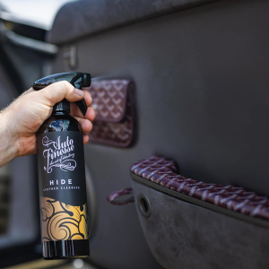 מנקה עור , חומר לניקוי עור , חומר לניקוי עור ברכב , חומר מקצועי לניקוי עור