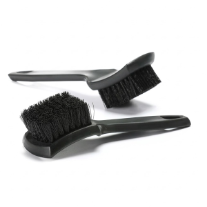 מברשת לניקוי צמיגים